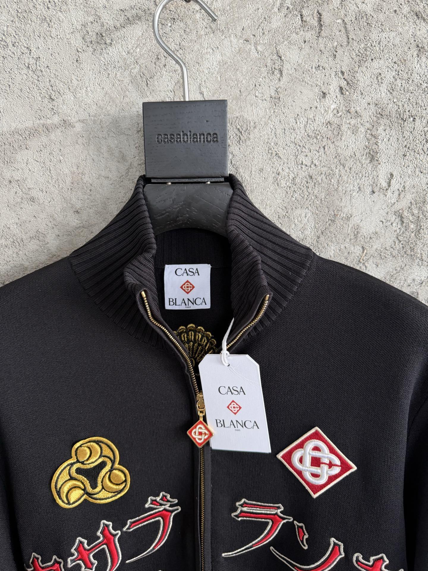 GRAPHIC EMBROIDERED ZIP-UP KNIT JACKET