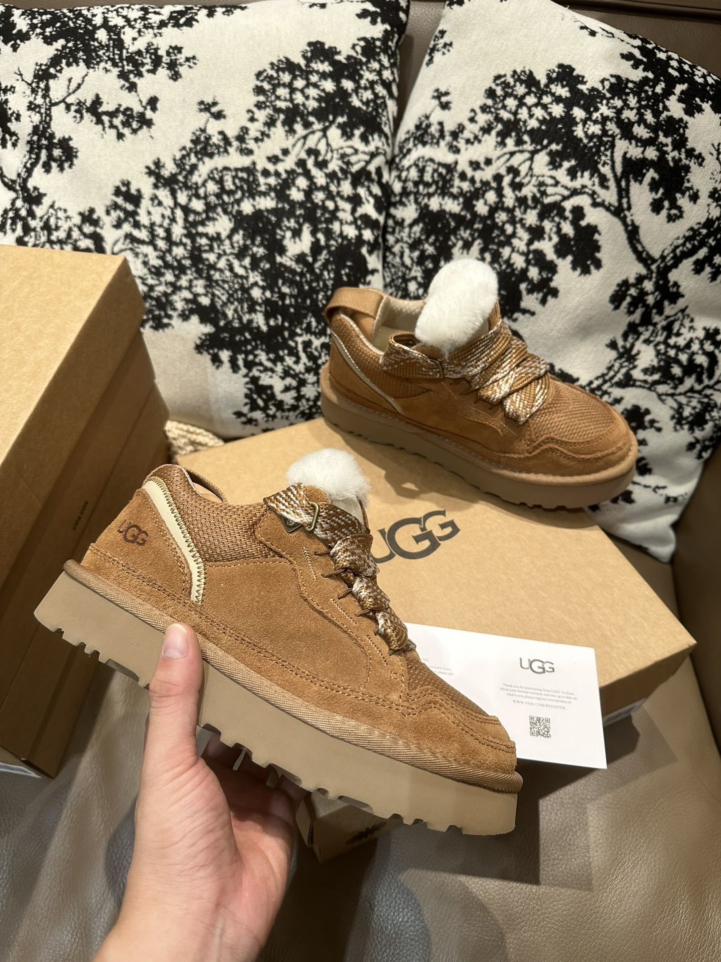 COZY PLATFORM SNEAKERS – CAMEL