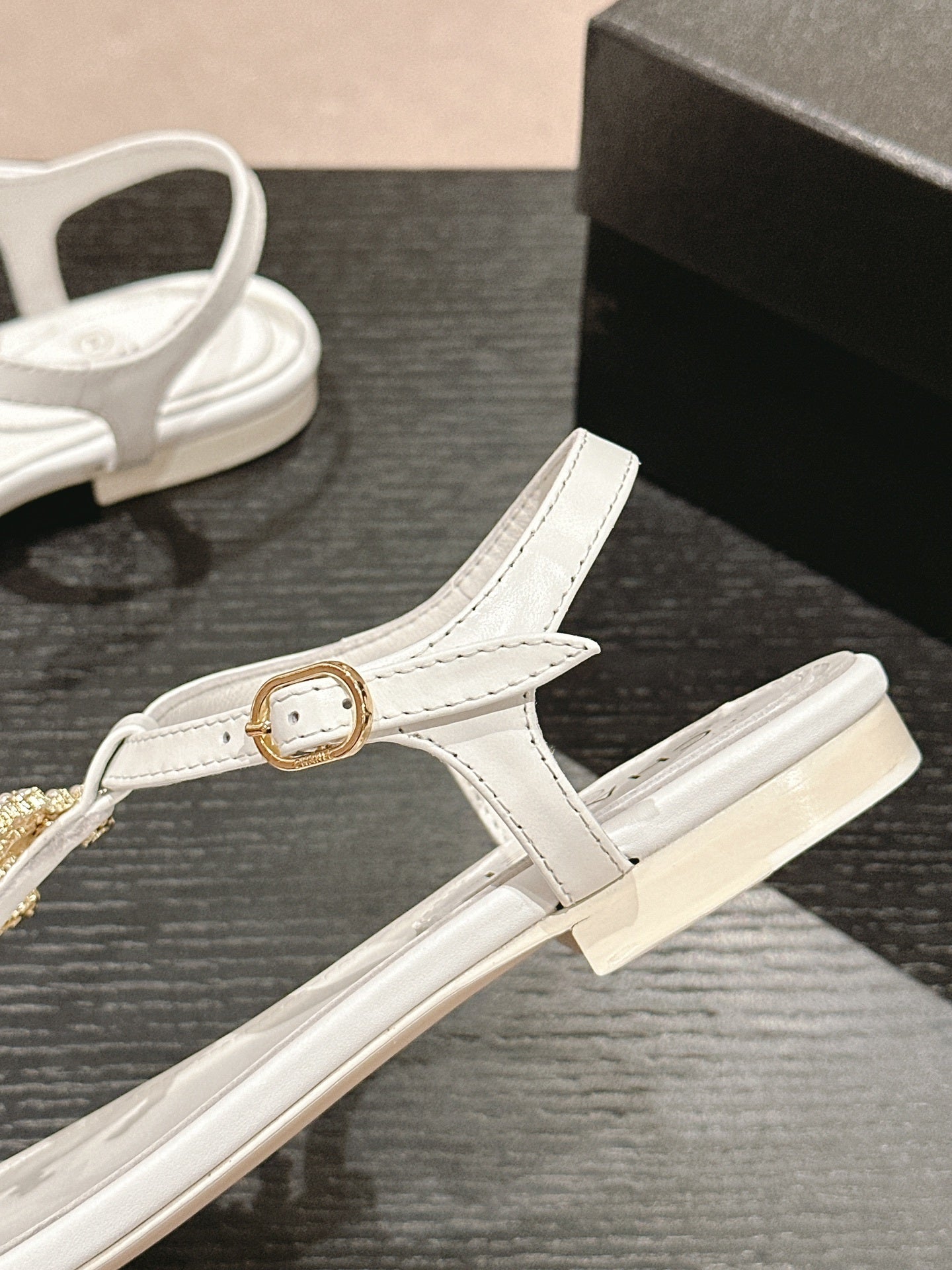 WHITE STRAP SANDALS