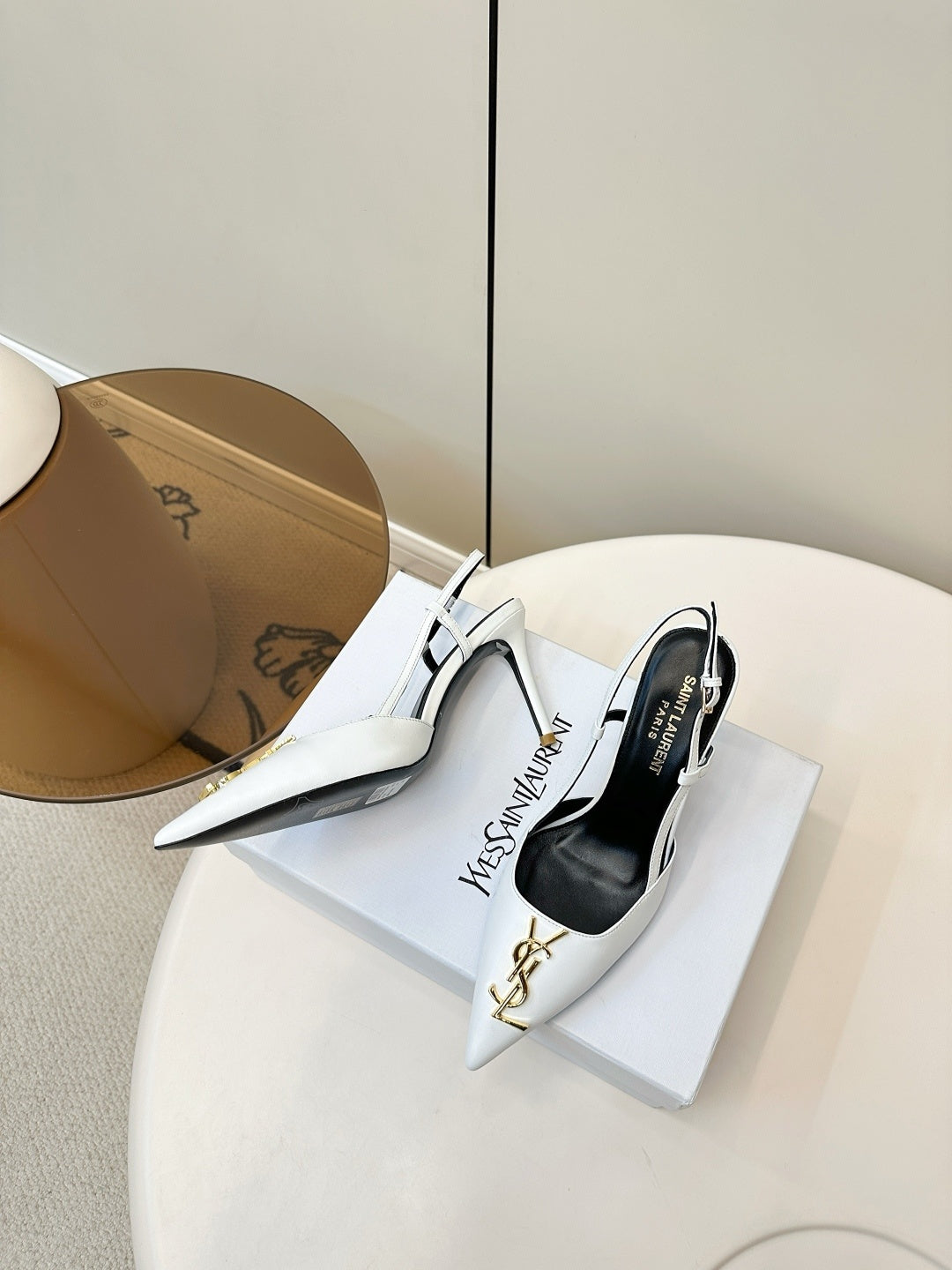 WHITE POINTED TOE SLINGBACK HEELS WITH GOLD DETAIL