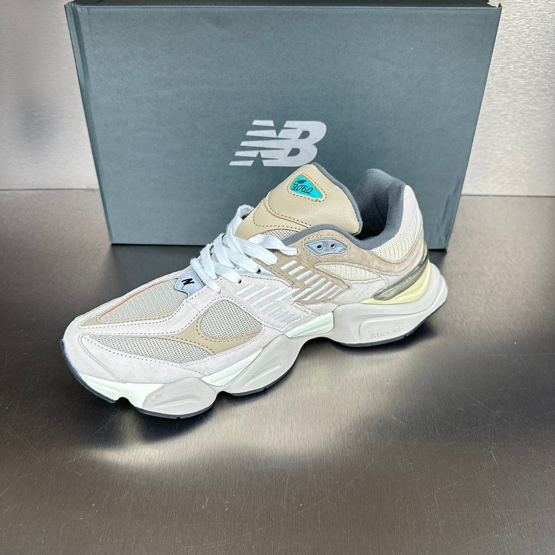 RETRO-INSPIRED COMFORT SNEAKERS WITH LAYERED DESIGN