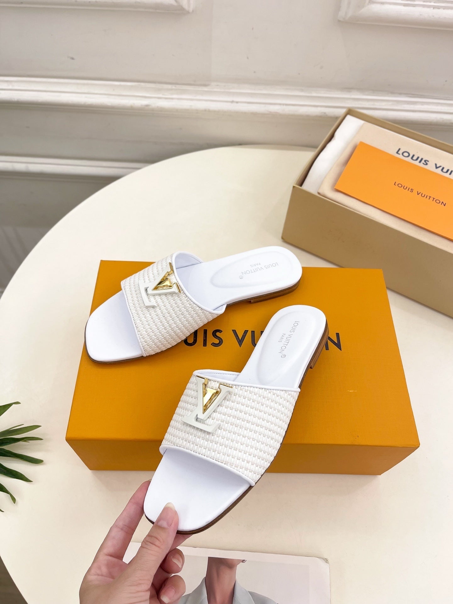 WOVEN STRAP MONOGRAM DETAIL SLIDE SANDALS – WHITE