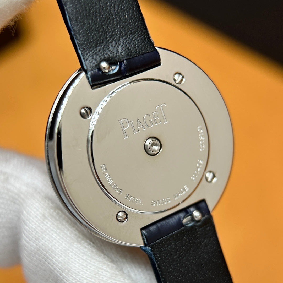 ELEGANT DIAMOND DIAL LEATHER WATCH
