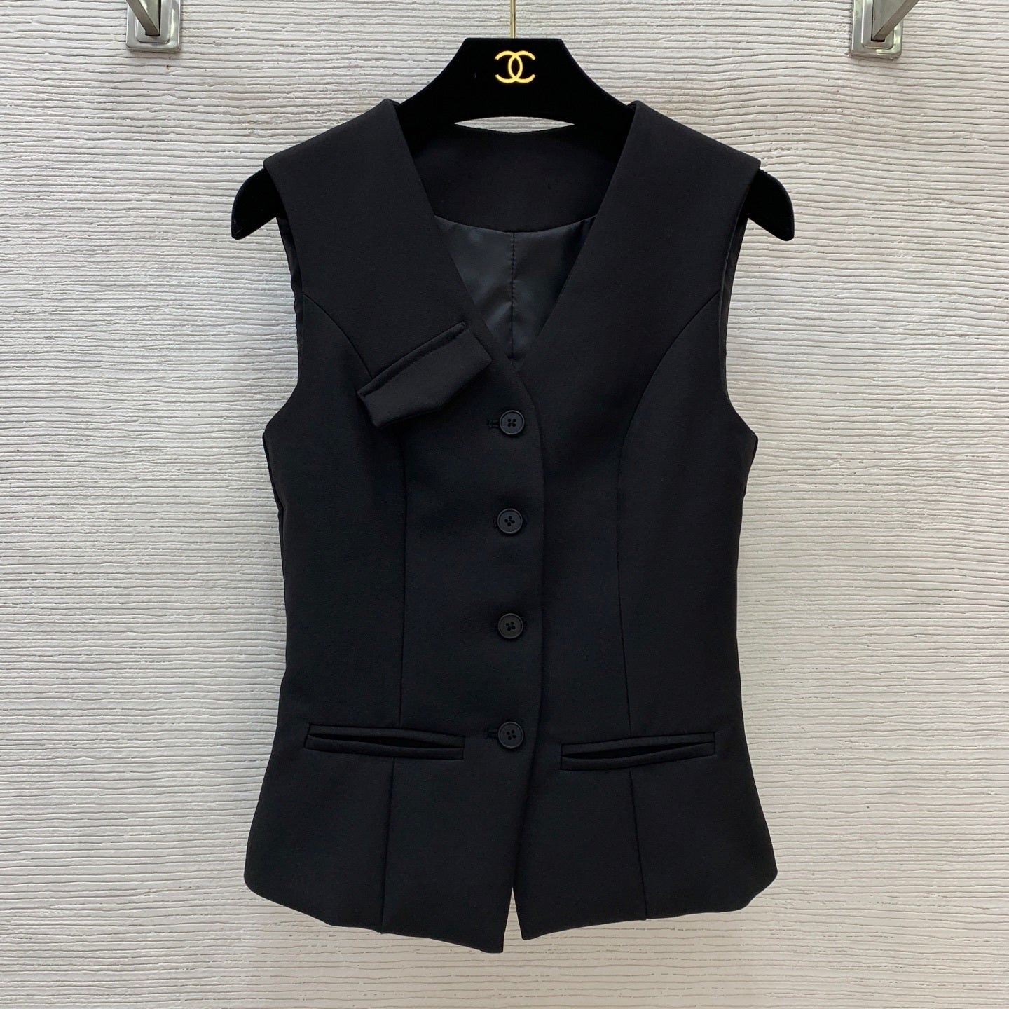 THREE-PIECE TAILORED SUIT SET