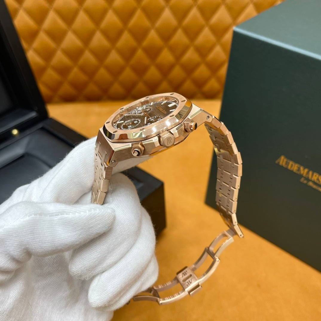 ROSE GOLD CHRONOGRAPH LUXURY WATCH