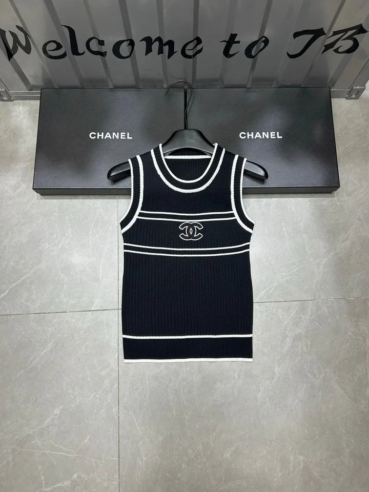 STRIPED LOGO RIBBED KNIT SLEEVELESS TOP