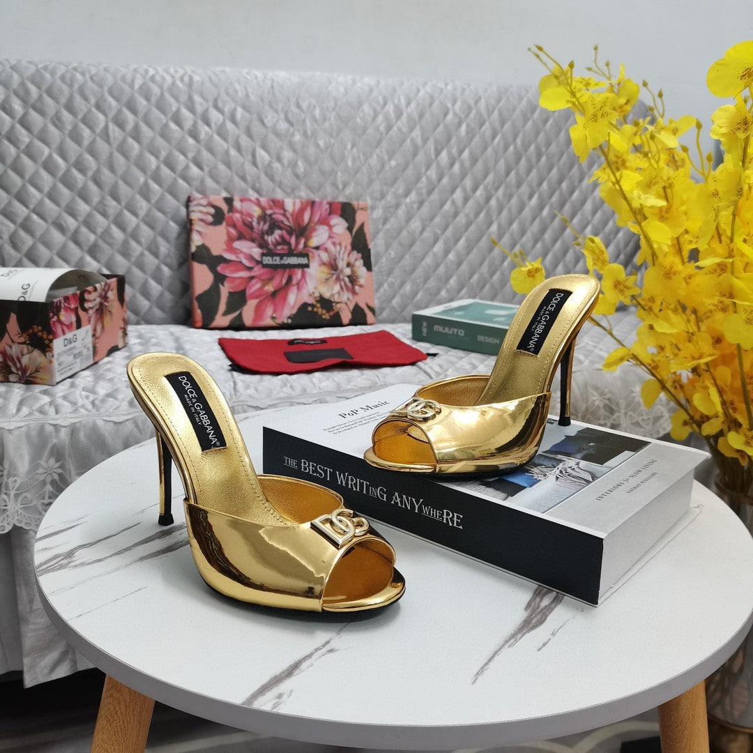 GOLD METALLIC MULE HEEL SANDALS WITH LOGO DETAIL