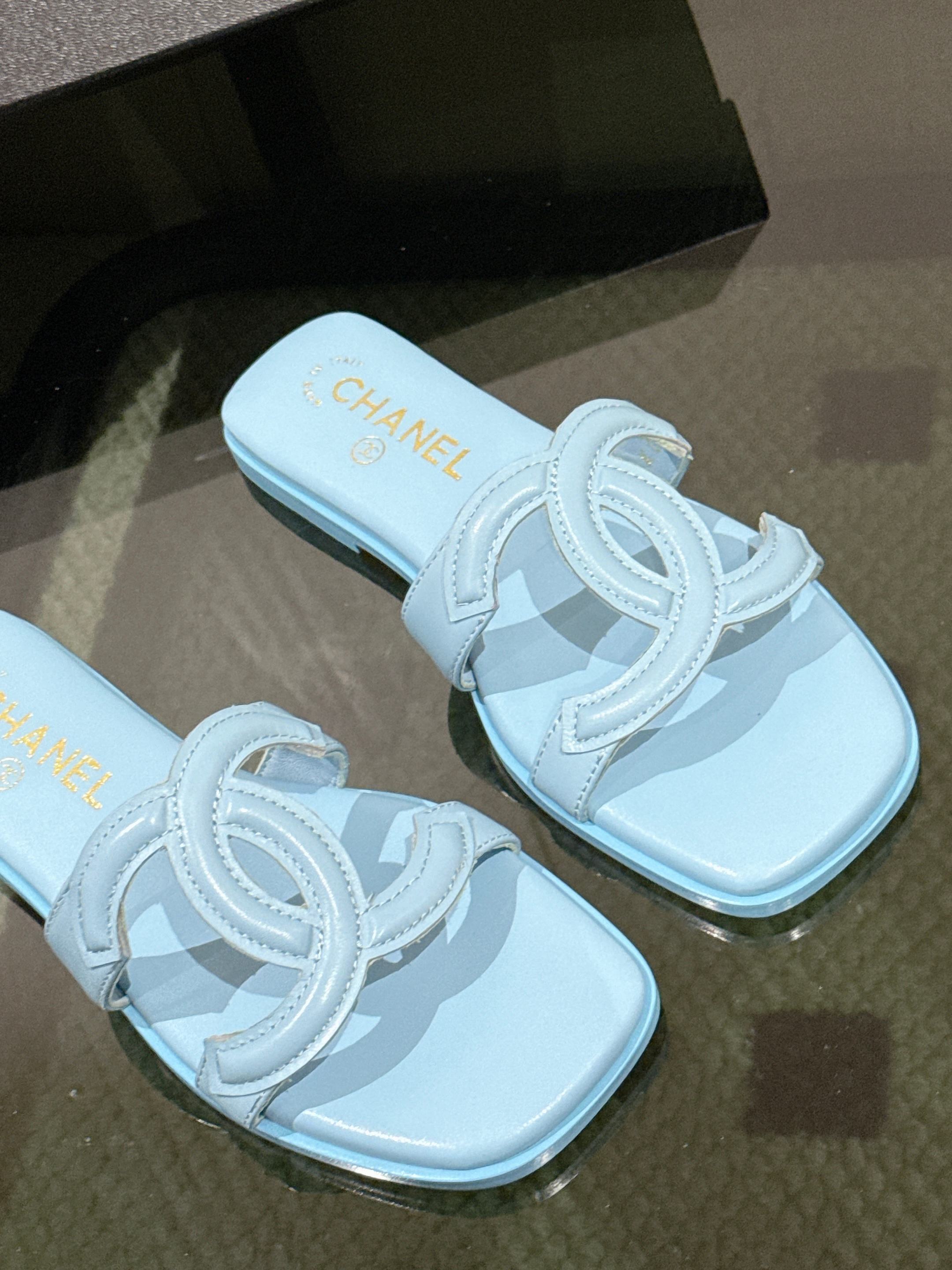 PASTEL BLUE MINIMALIST SLIDE SANDALS