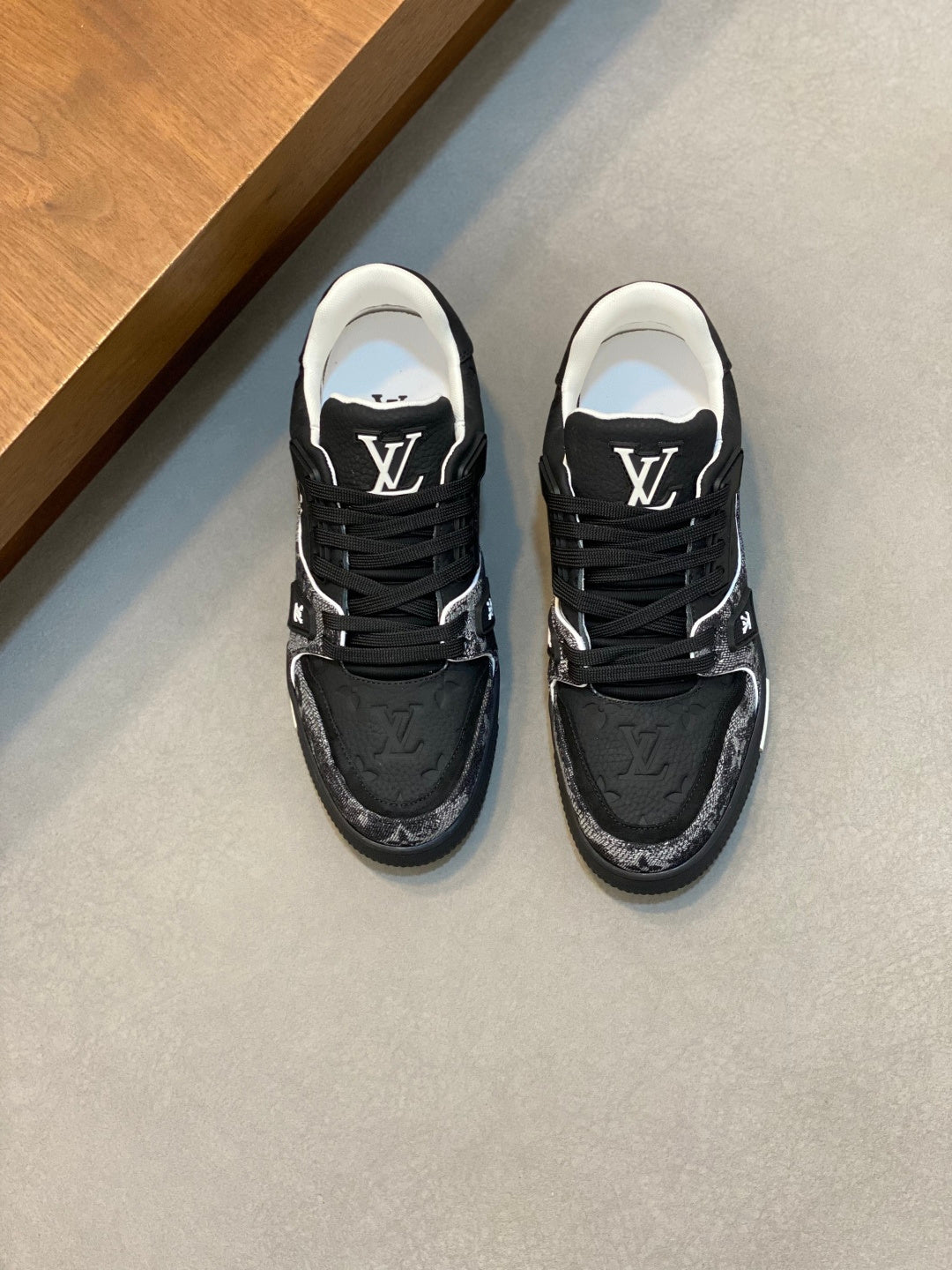 BLACK & GREY MONOGRAM LOW-TOP SNEAKERS