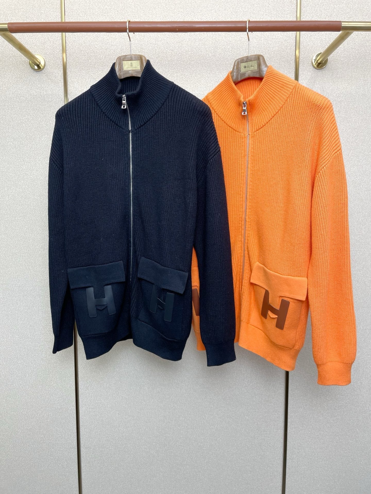 FULL ZIP KNIT JACKET WITH FRONT POCKETS