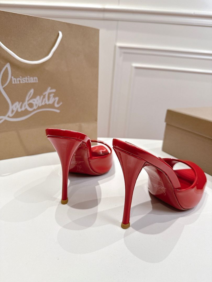 RED PATENT OPEN-TOE MULE HEELS
