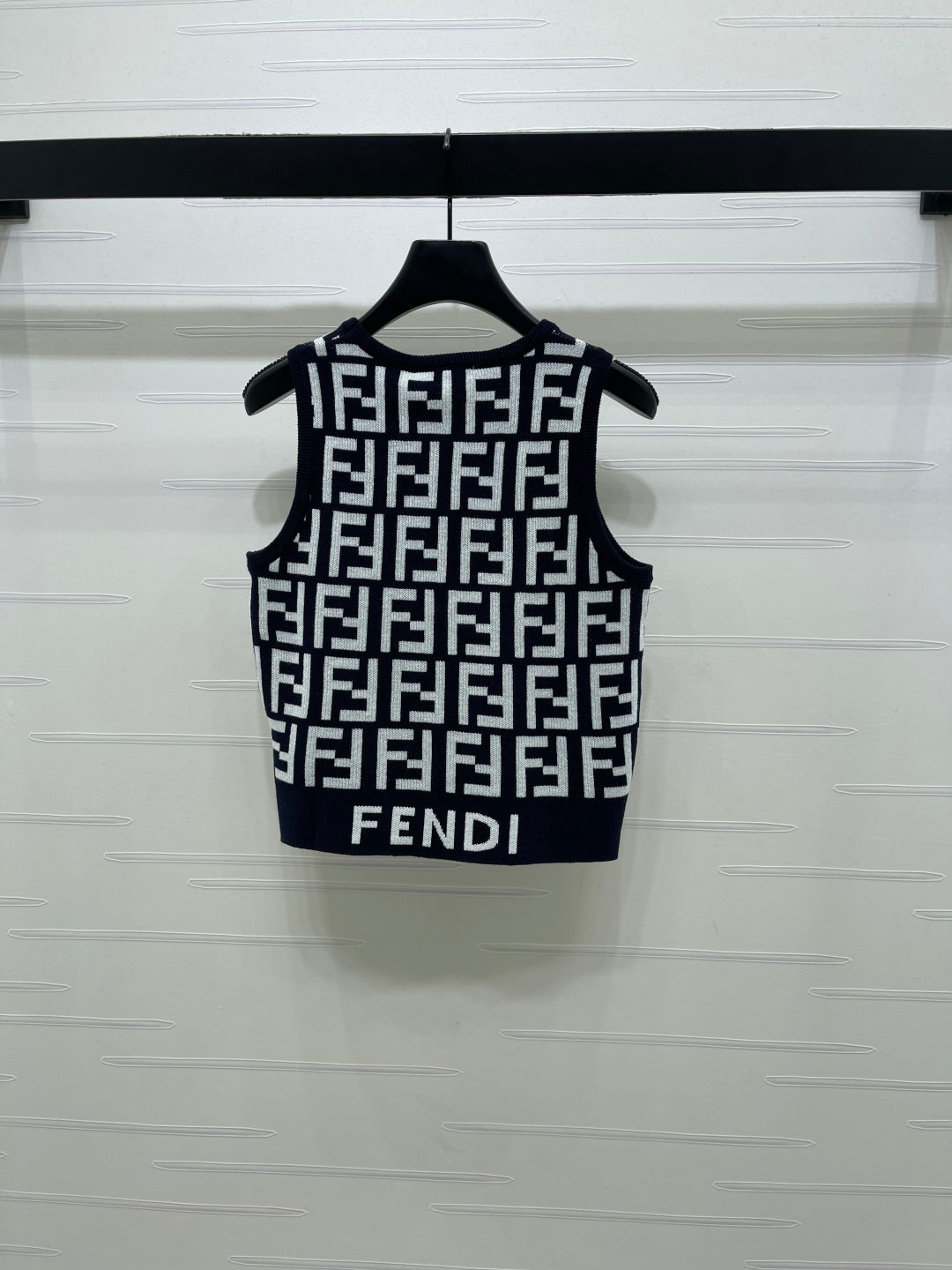 MONOGRAM KNIT LOGO SLEEVELESS TOP