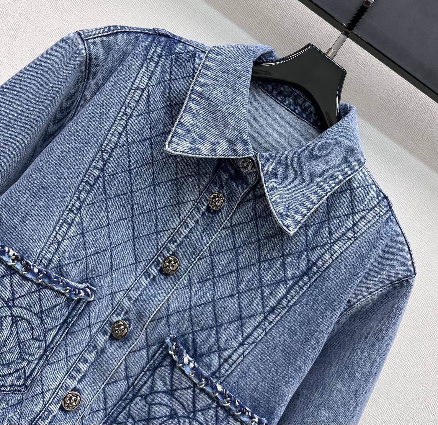 DENIM CROPPED JACKET & MINI SKIRT SET WITH QUILTED DETAIL