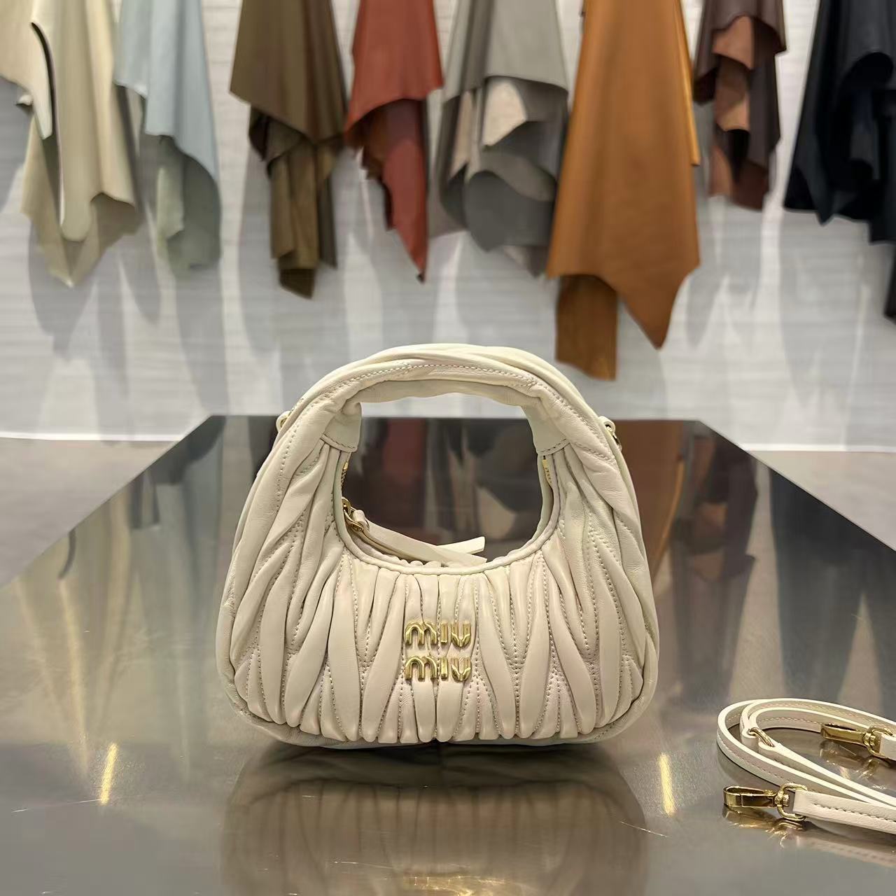 IVORY CREAM MATELASSÉ MINI HOBO BAG