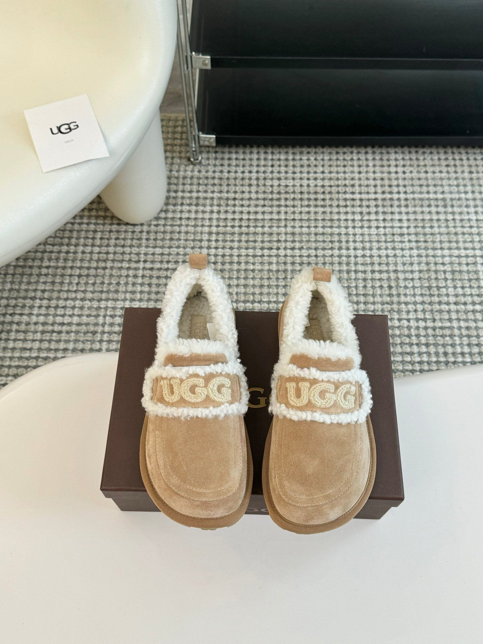 PLATFORM SLIPPERS WITH FAUX SHEARLING LINING