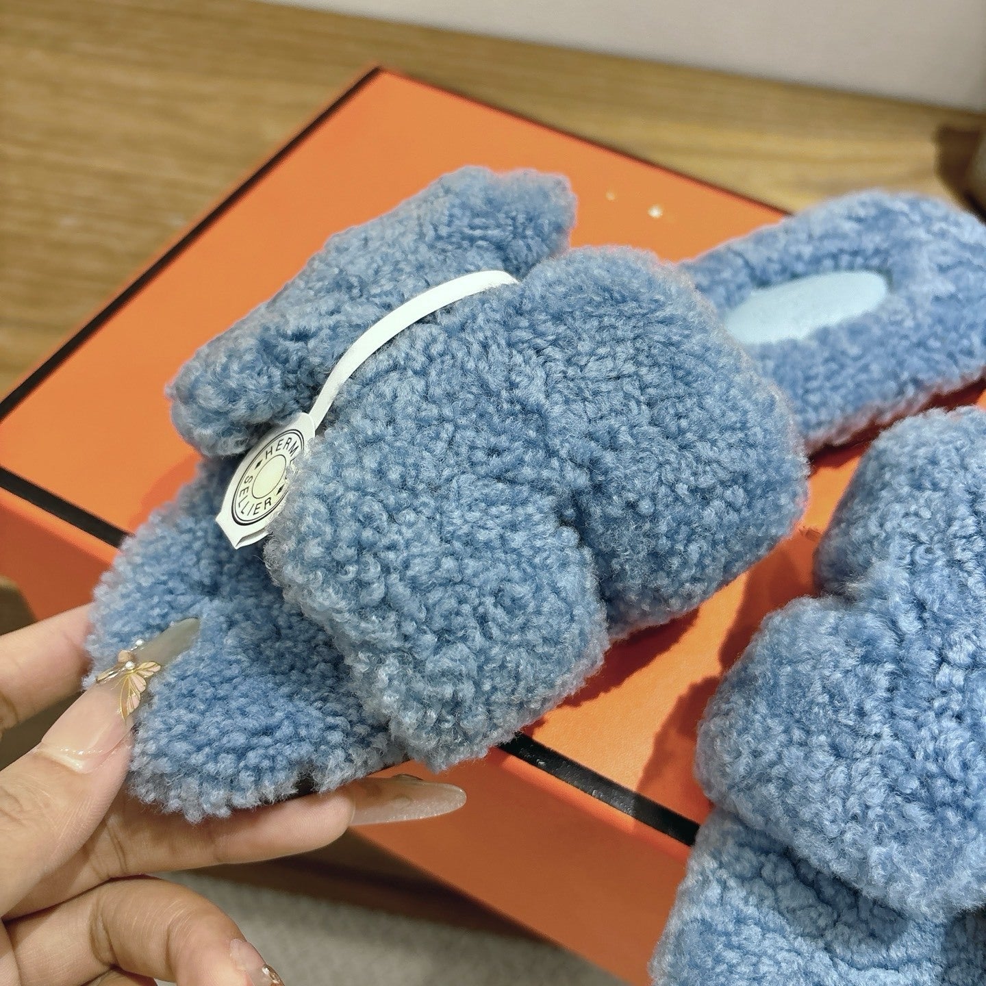 BLUE FAUX FUR SLIDE SLIPPERS