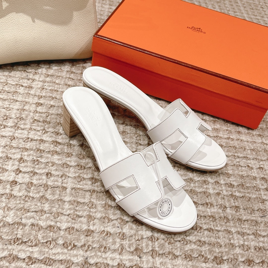WHITE LEATHER SLIDE SANDALS