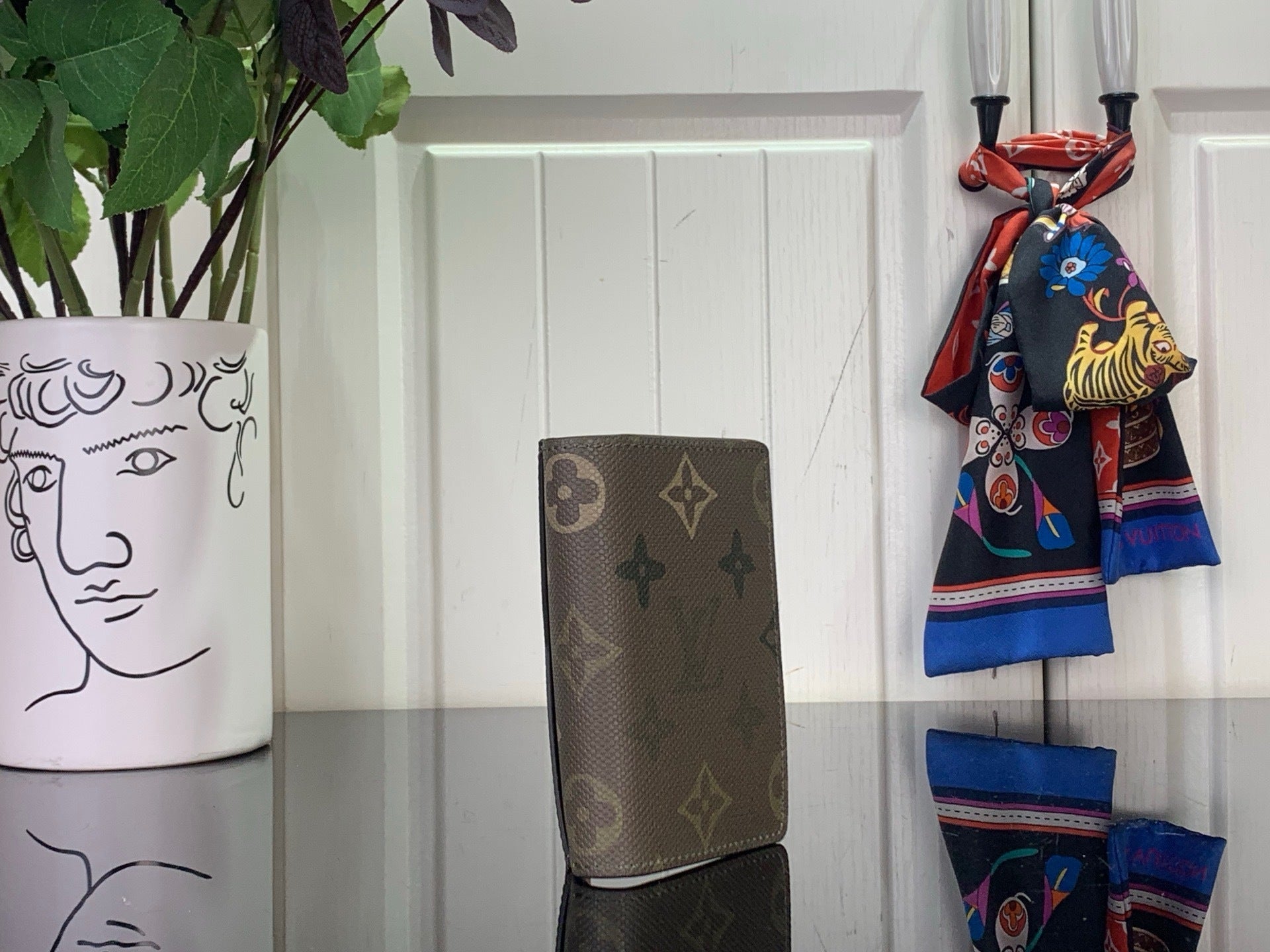 SLIM MONOGRAM WALLET