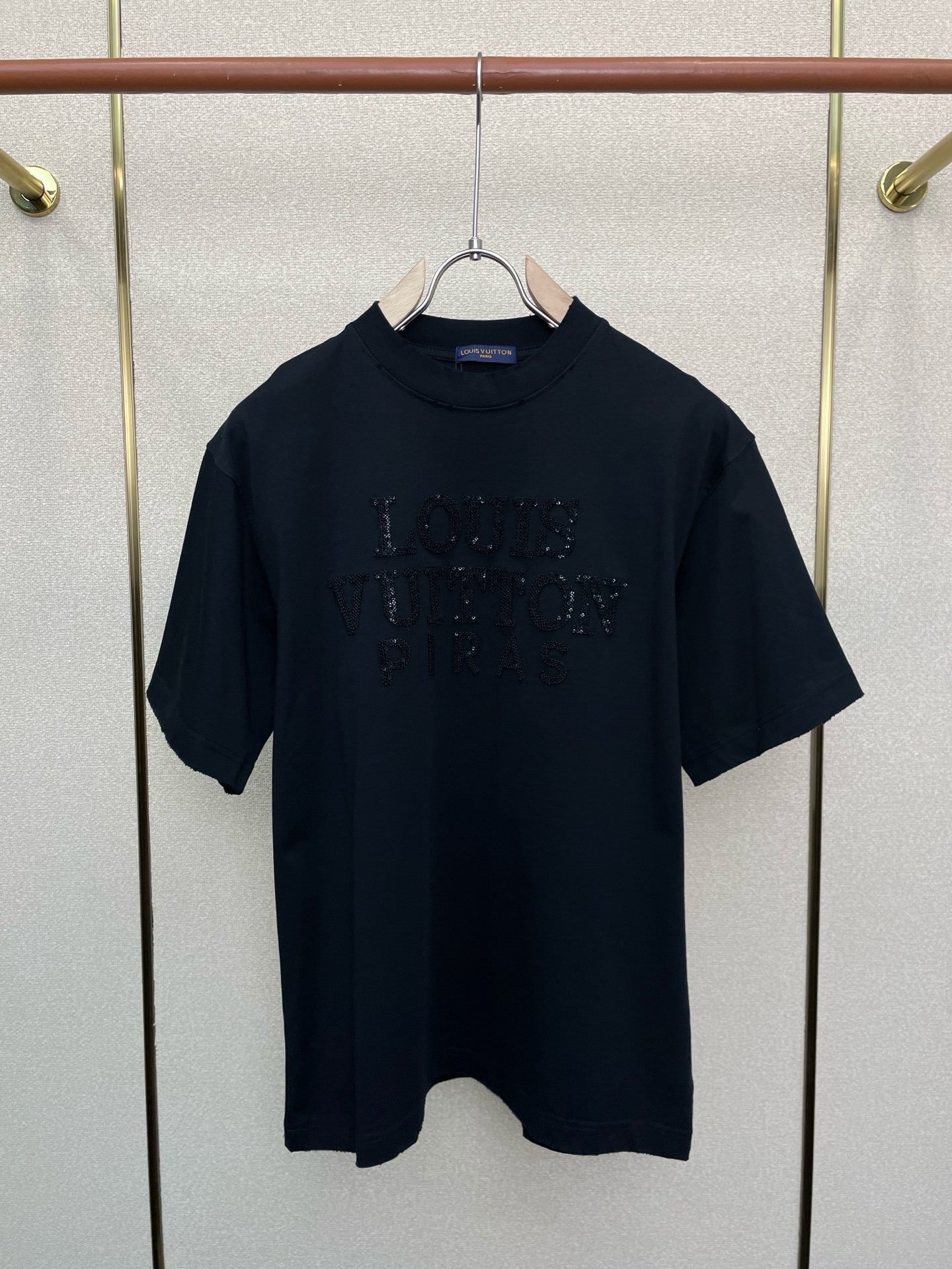 T-SHIRT AUS BAUMWOLLE MIT GEPRÄGTEM LOGO