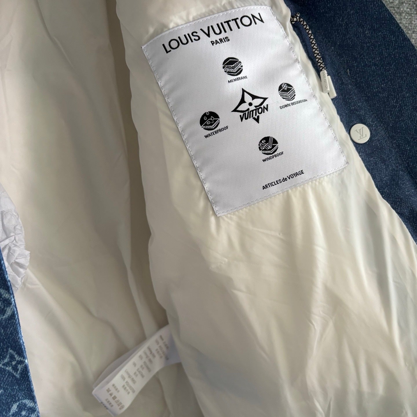 ALL-OVER PATTERN PUFFER JACKET WITH HOOD