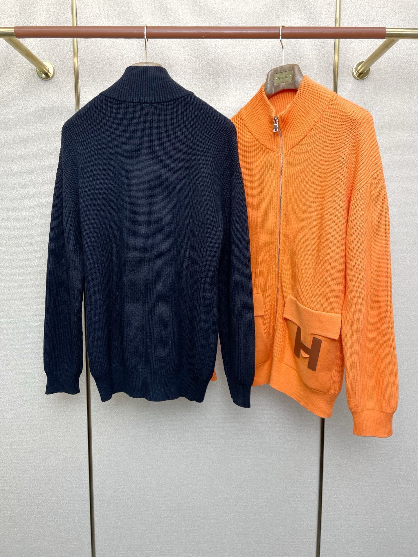 FULL ZIP KNIT JACKET WITH FRONT POCKETS