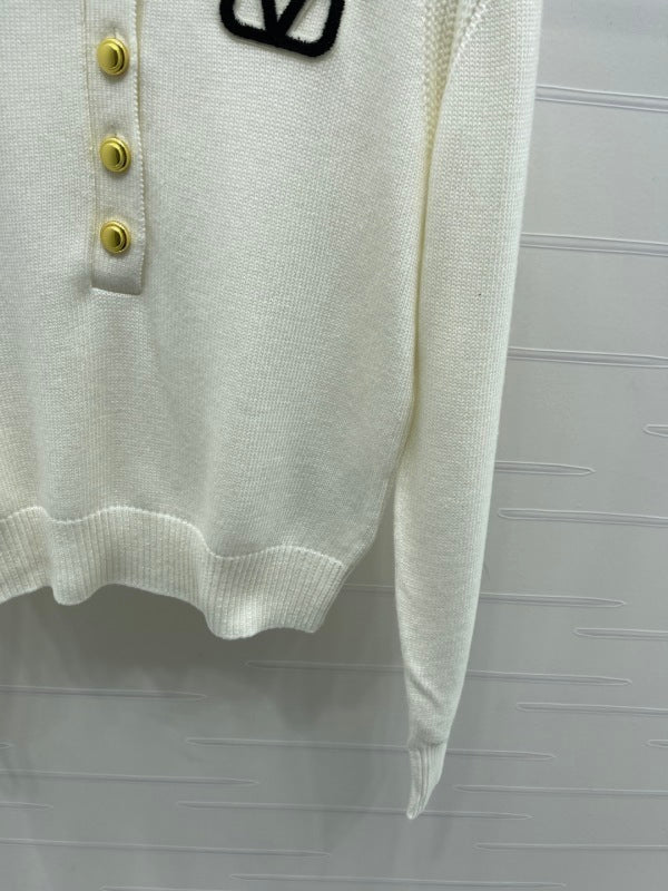 LOGO COLLARED KNIT SWEATER