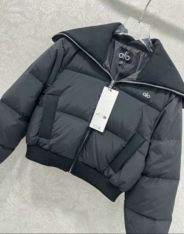 CROPPED INSULATED JACKET WITH WIDE COLLAR