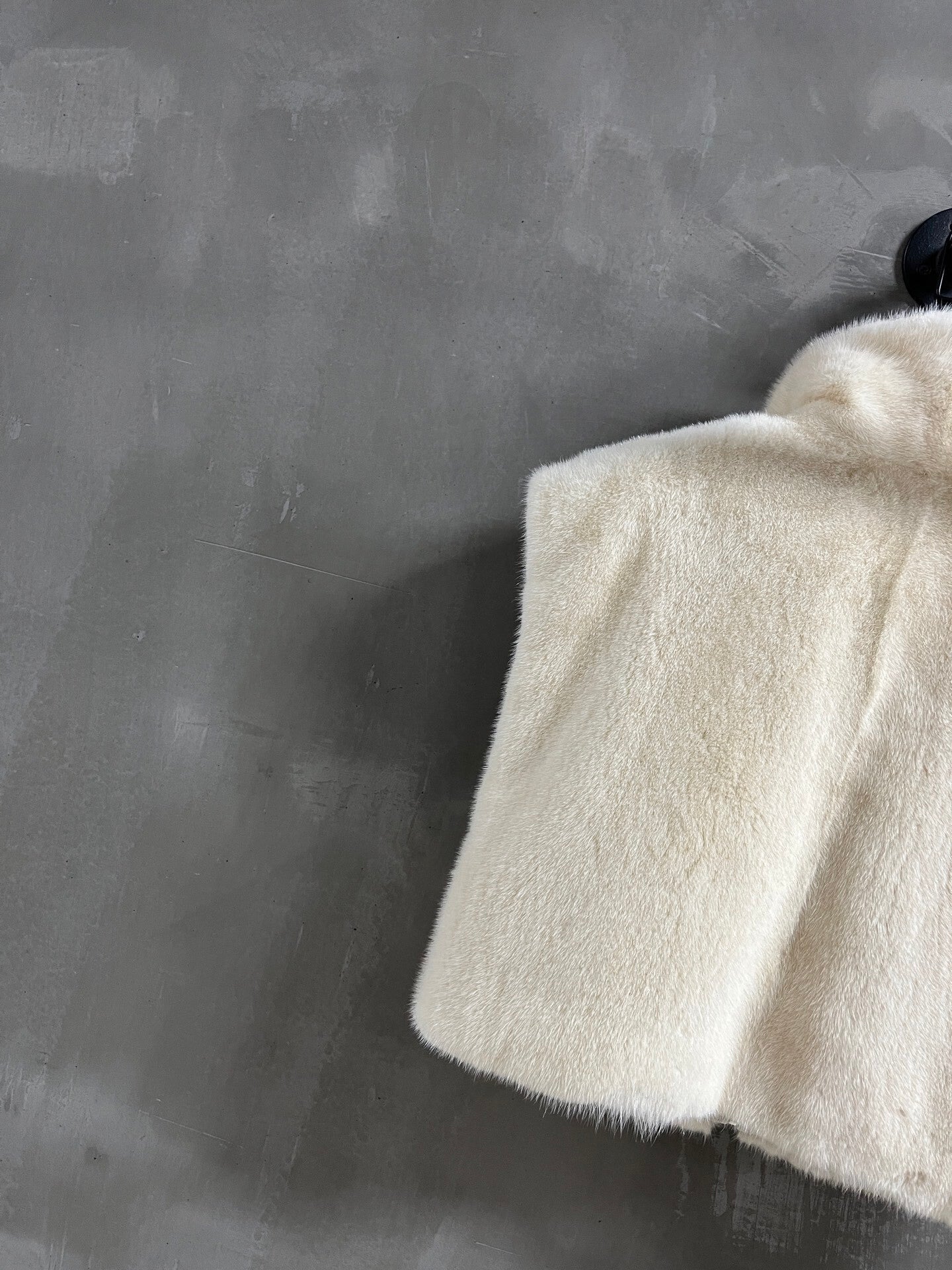 FAUX FUR ZIP-UP VEST WITH HIGH COLLAR