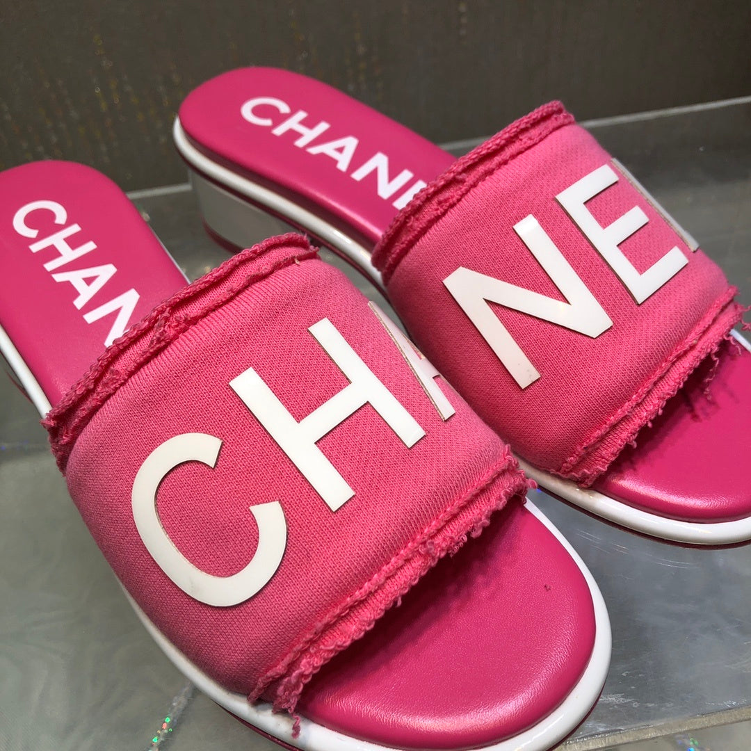 PINK LOGO SLIDES