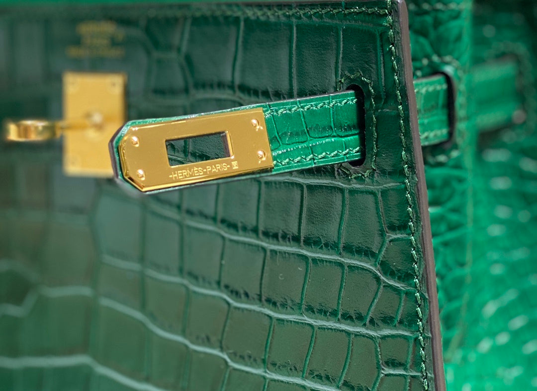 LUXURY EMERALD GREEN CROCODILE EMBOSSED MINI TOP HANDLE HANDBAG WITH GOLD HARDWARE