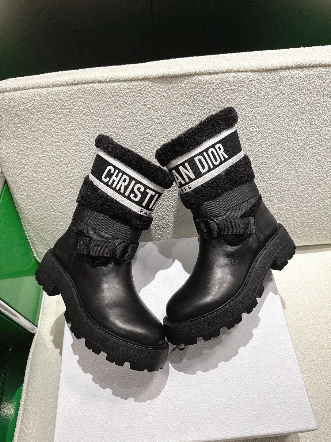 BLACK LEATHER BOOTS WITH FLEECE CUFF AND CHUNKY SOLE