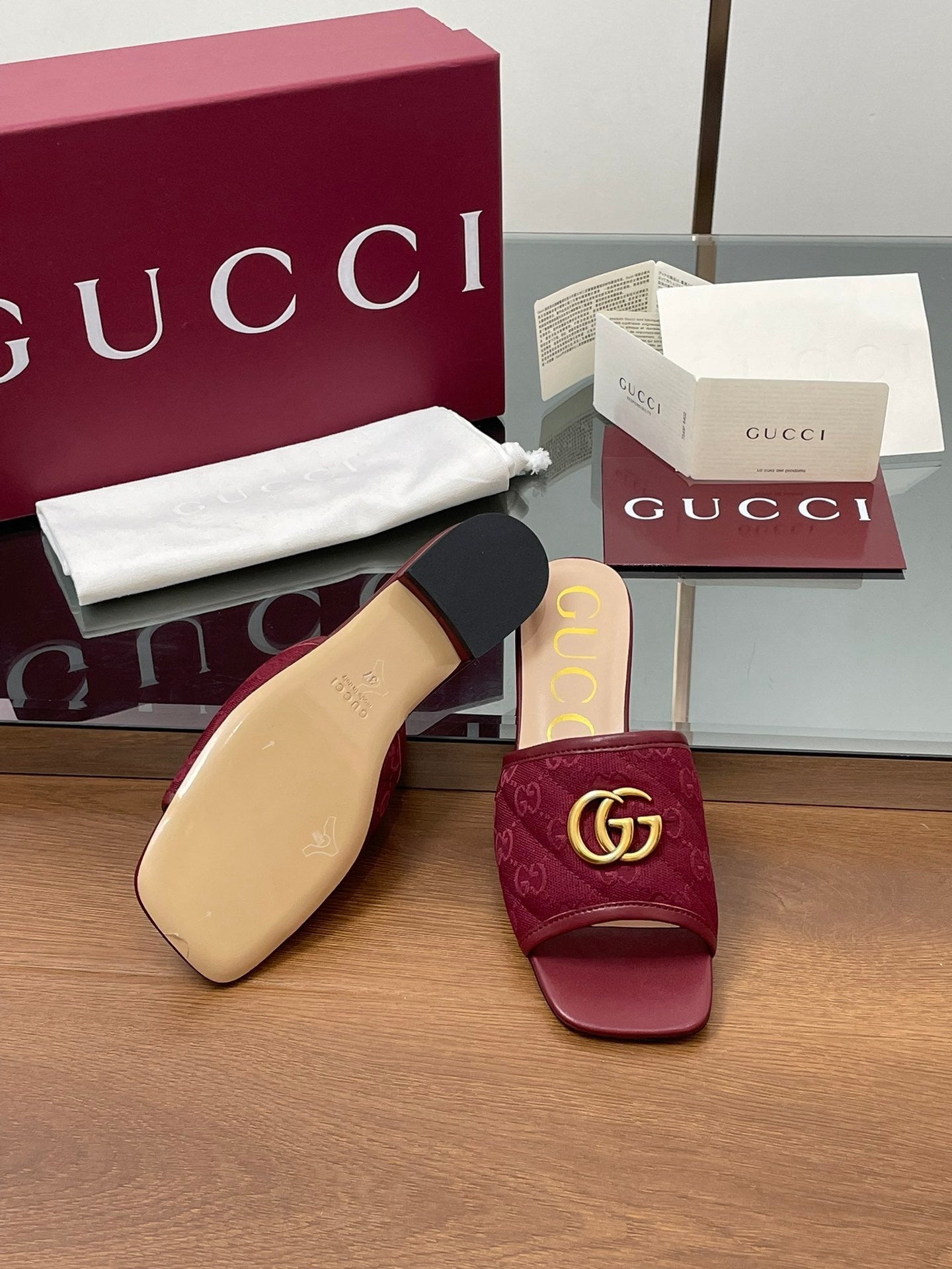 BURGUNDY MONOGRAM FLAT SLIDES