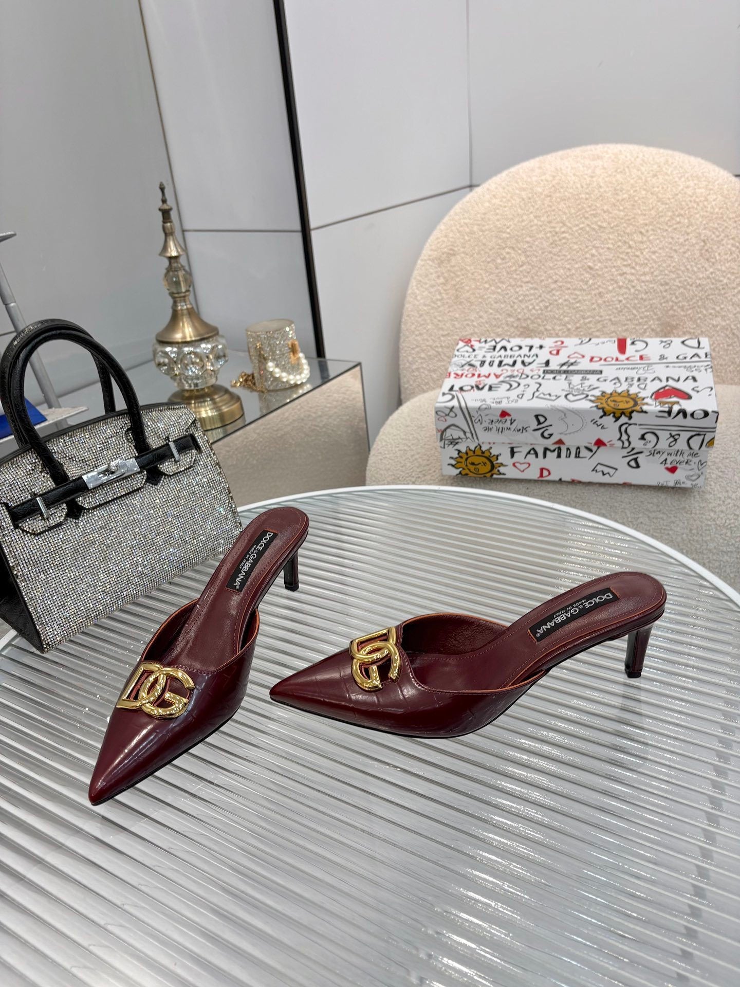 LOGO POINTED TOE MULES – BURGUNDY EDITION
