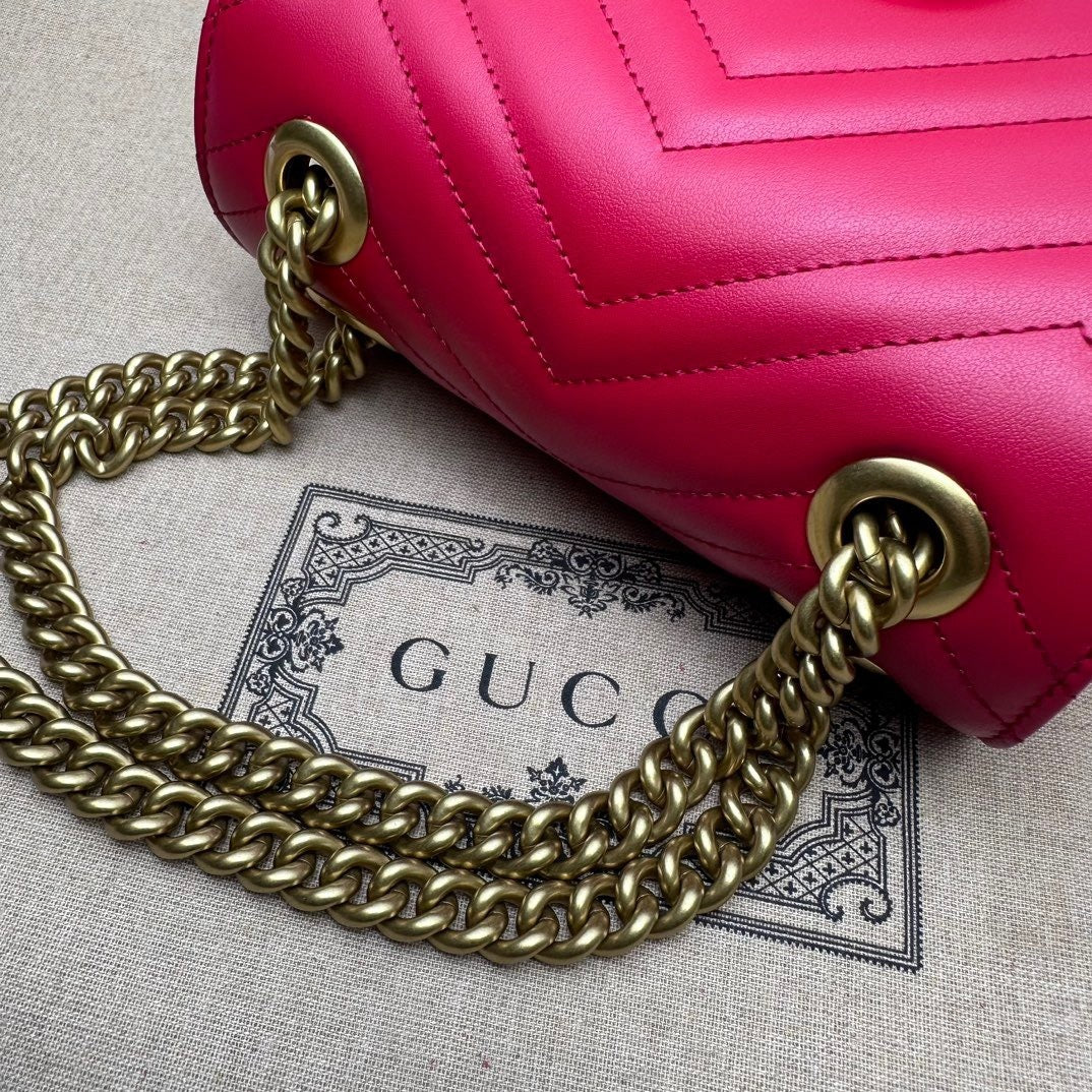 QUILTED MINI CHAIN SHOULDER BAG