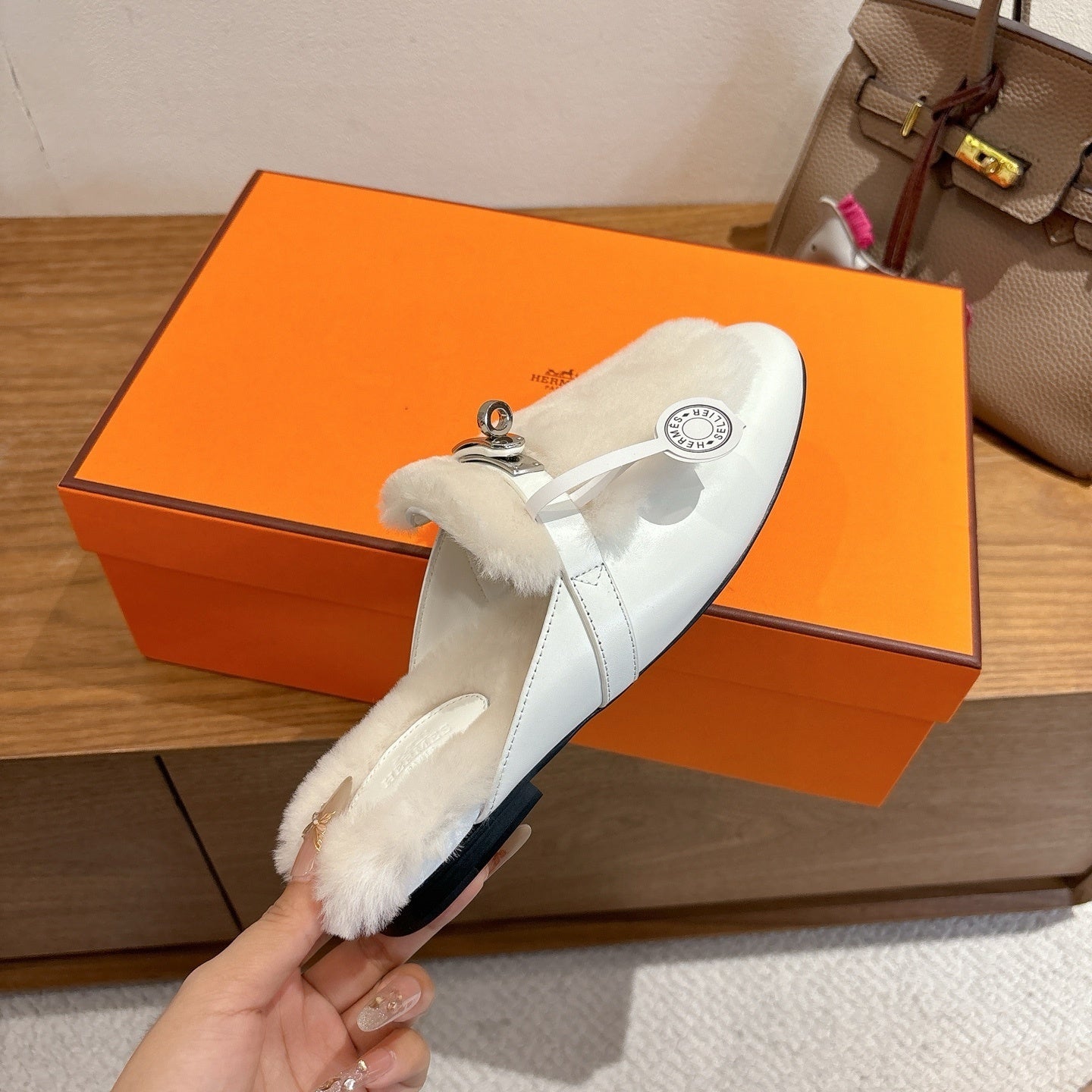 WHITE FAUX FUR LEATHER MULE SLIPPERS