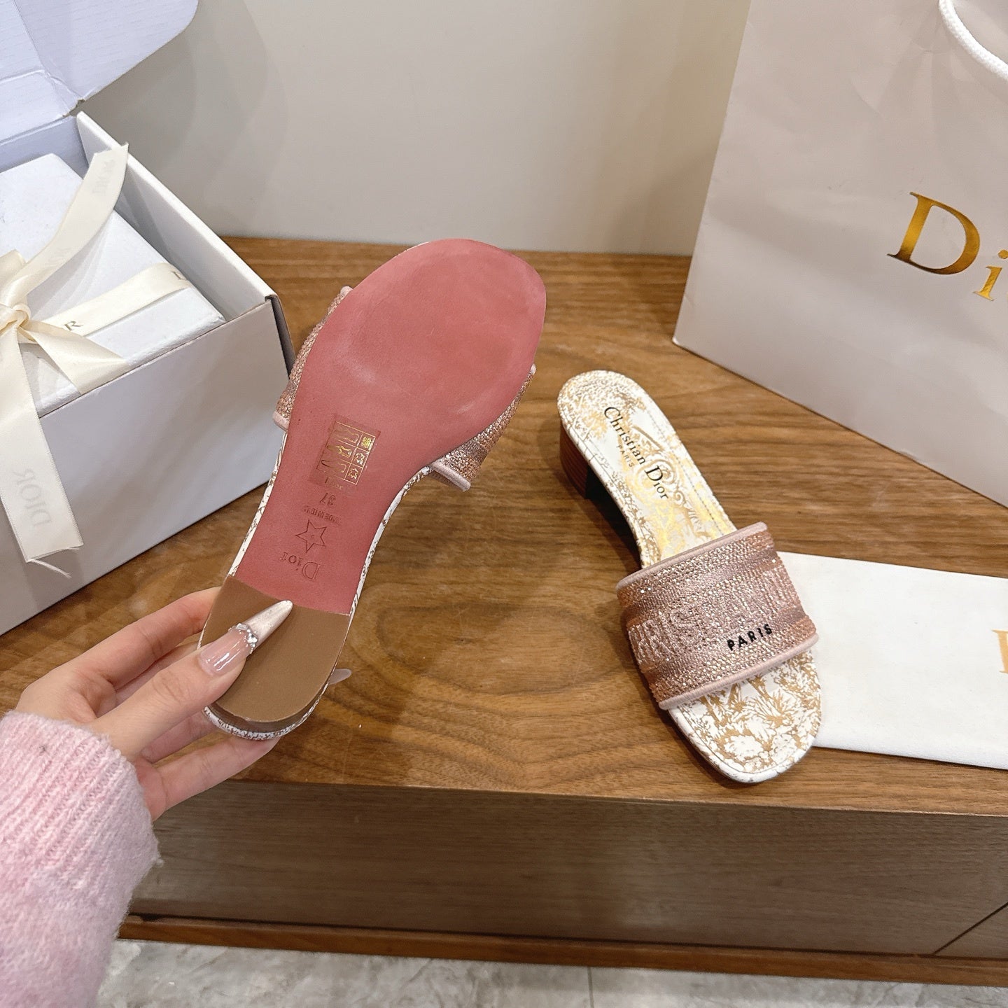 ROSE GOLD TOILE LOGO SLIDE SANDALS