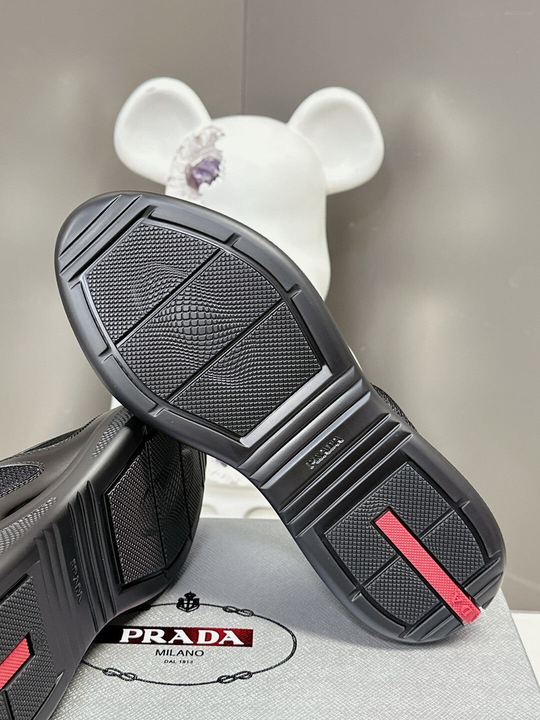 BLACK GLOSS PANEL SNEAKERS