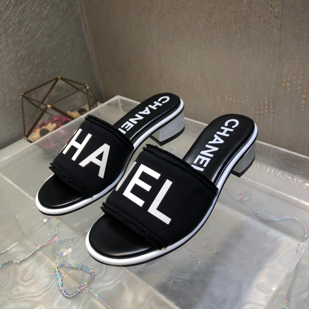 BLACK LOGO SLIDES