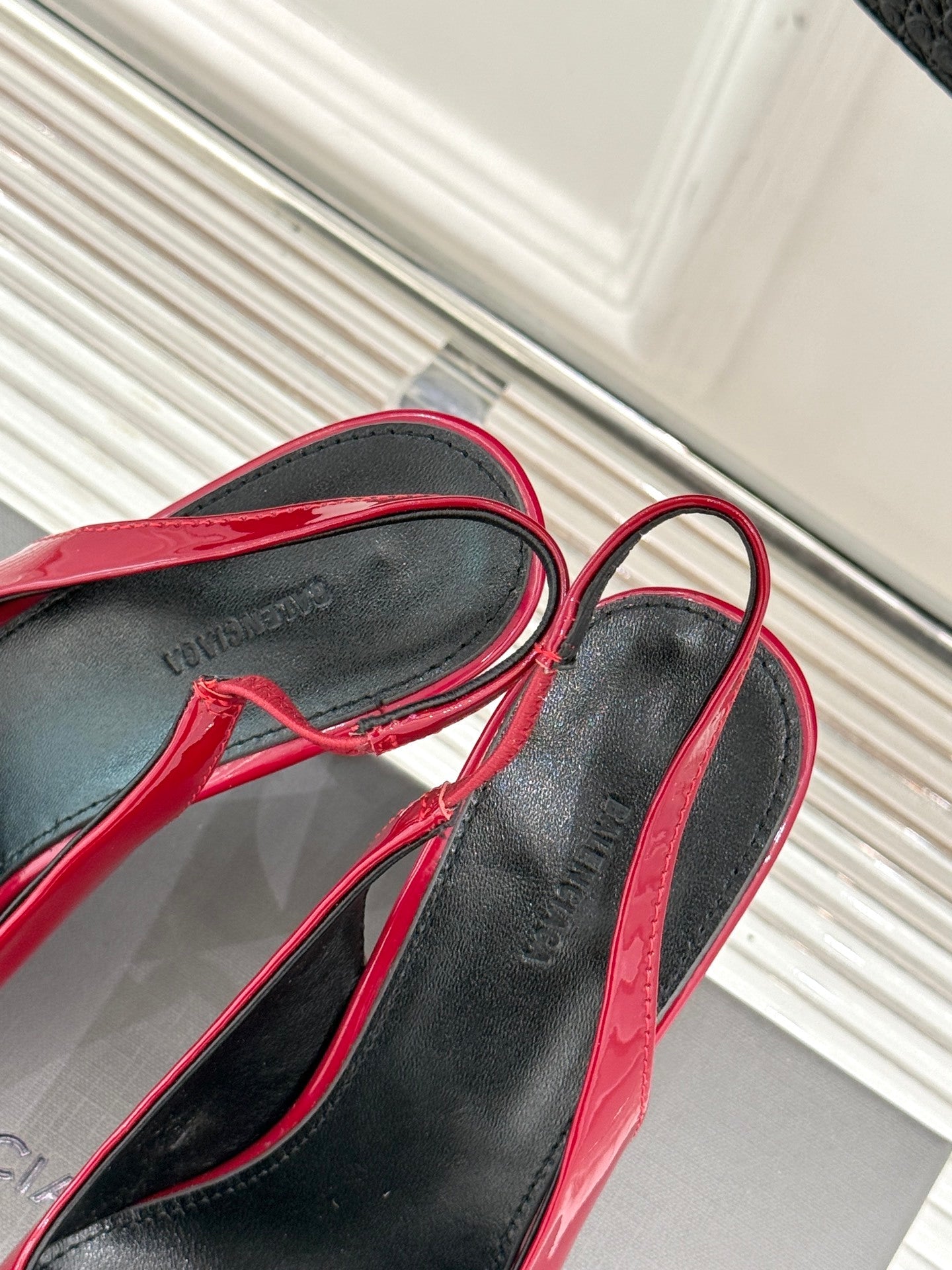 RED PATENT SLINGBACK POINTED HEELS