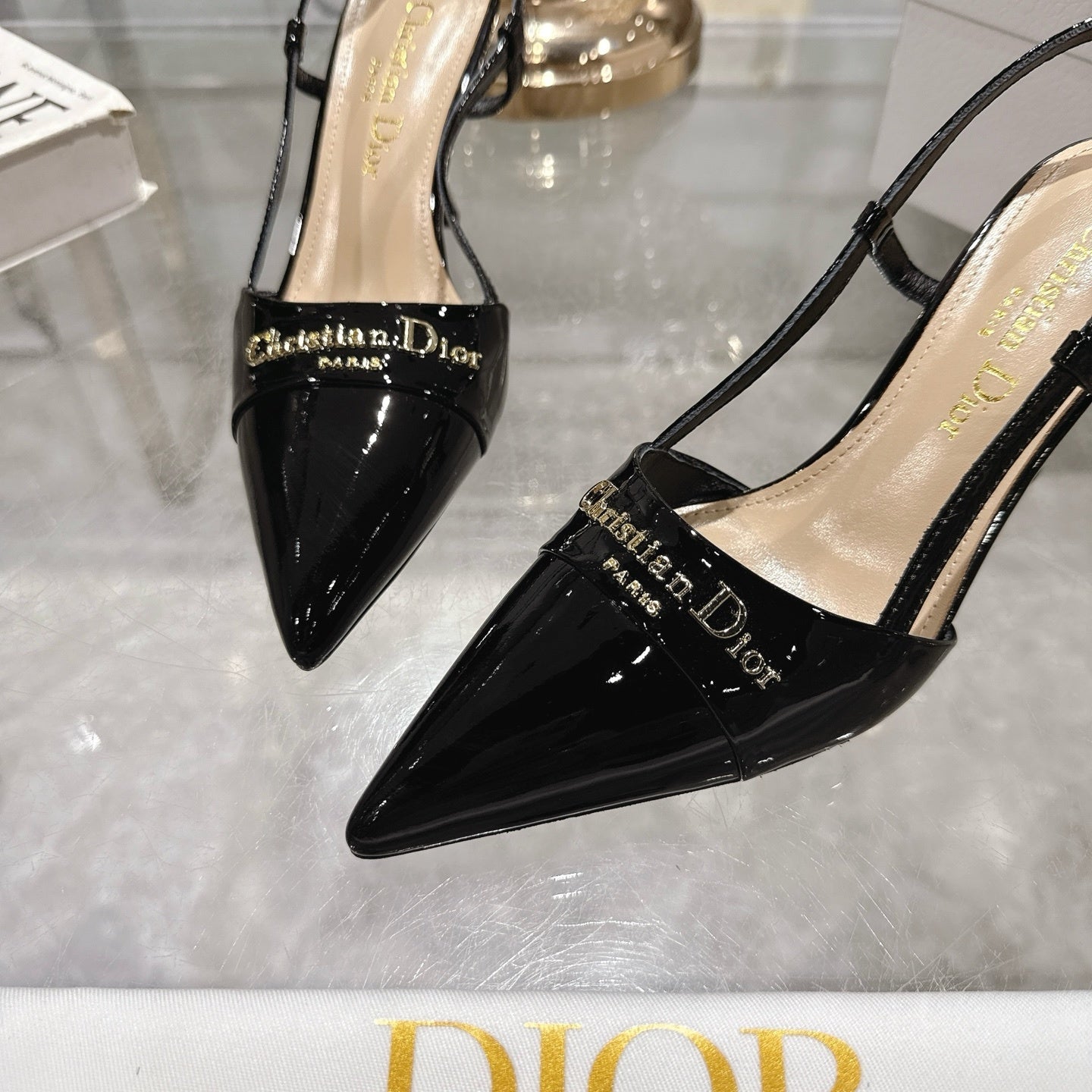 PATENT SLINGBACK KITTEN HEELS – BLACK
