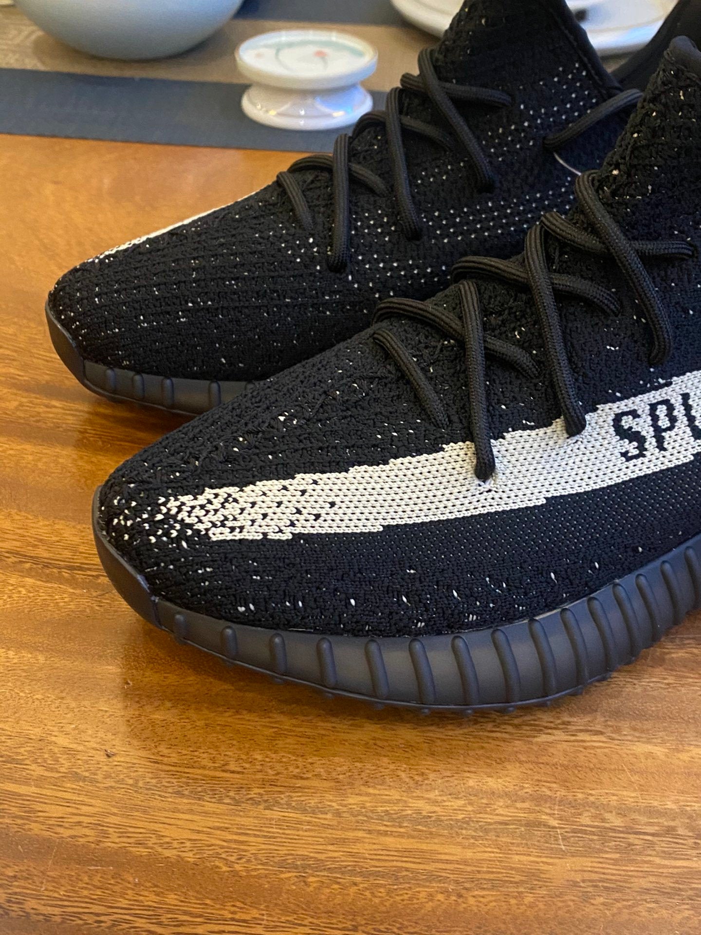 UNISEX KNIT LOW-TOP CASUAL SNEAKERS