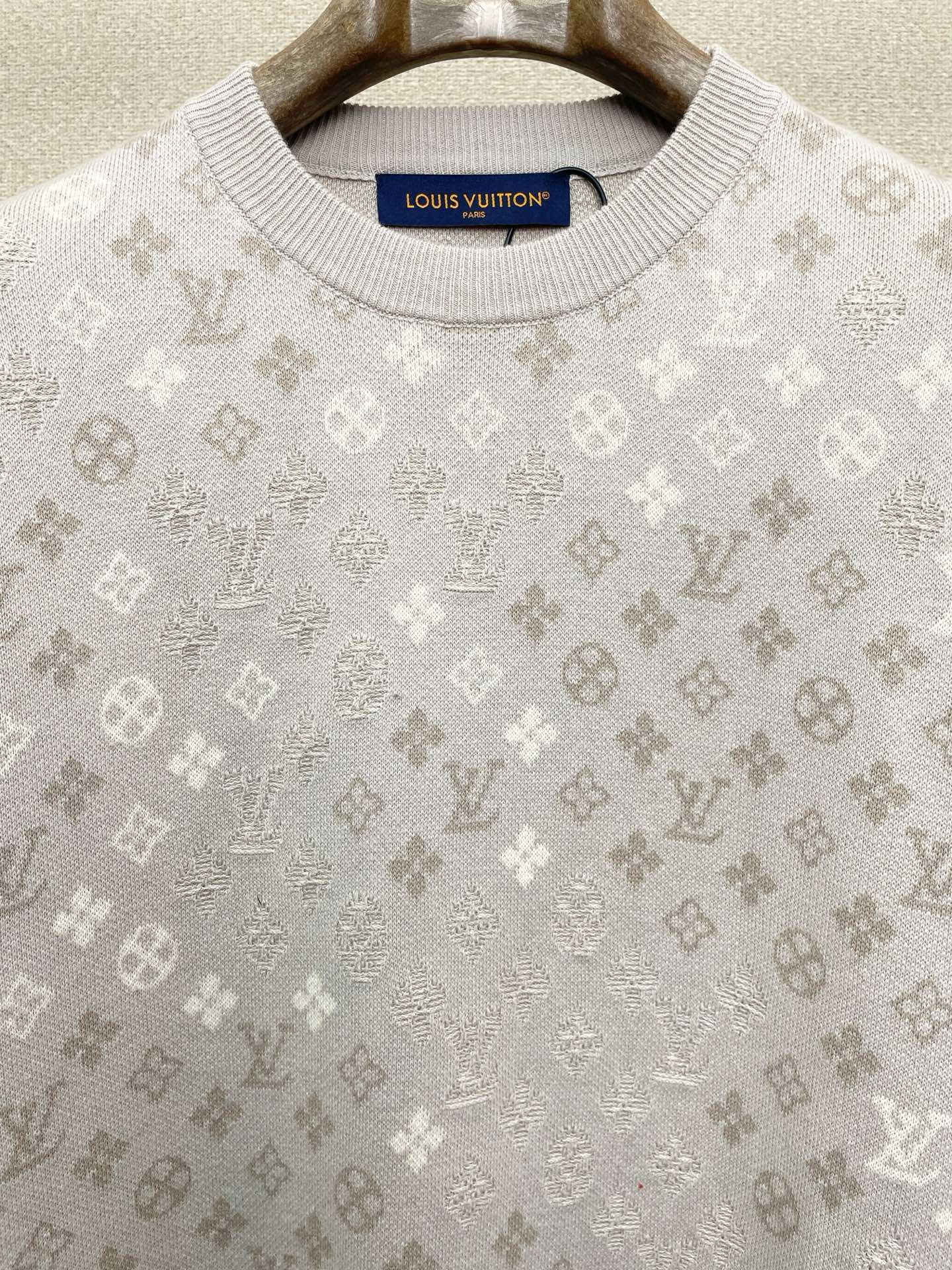 ALL-OVER JACQUARD SHORT-SLEEVE KNIT TOP