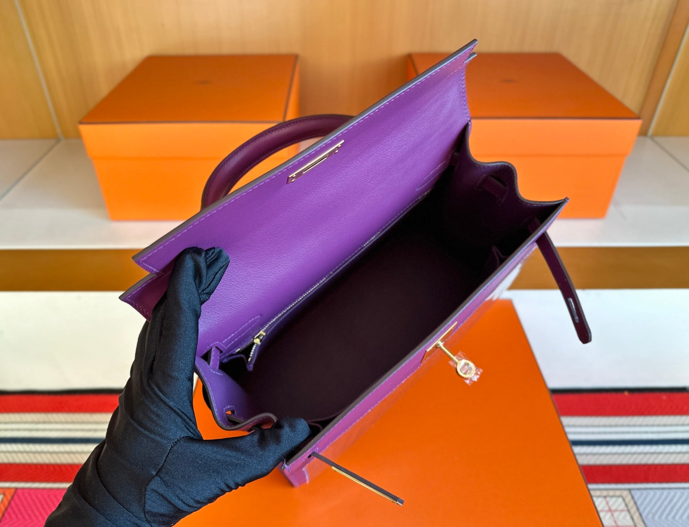 PURPLE FEATHER KELLY