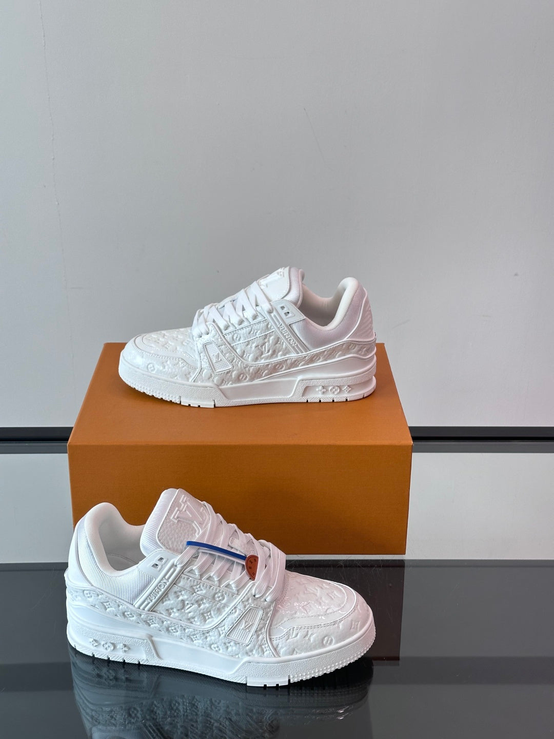 WHITE MONOGRAM LOW-TOP SNEAKERS