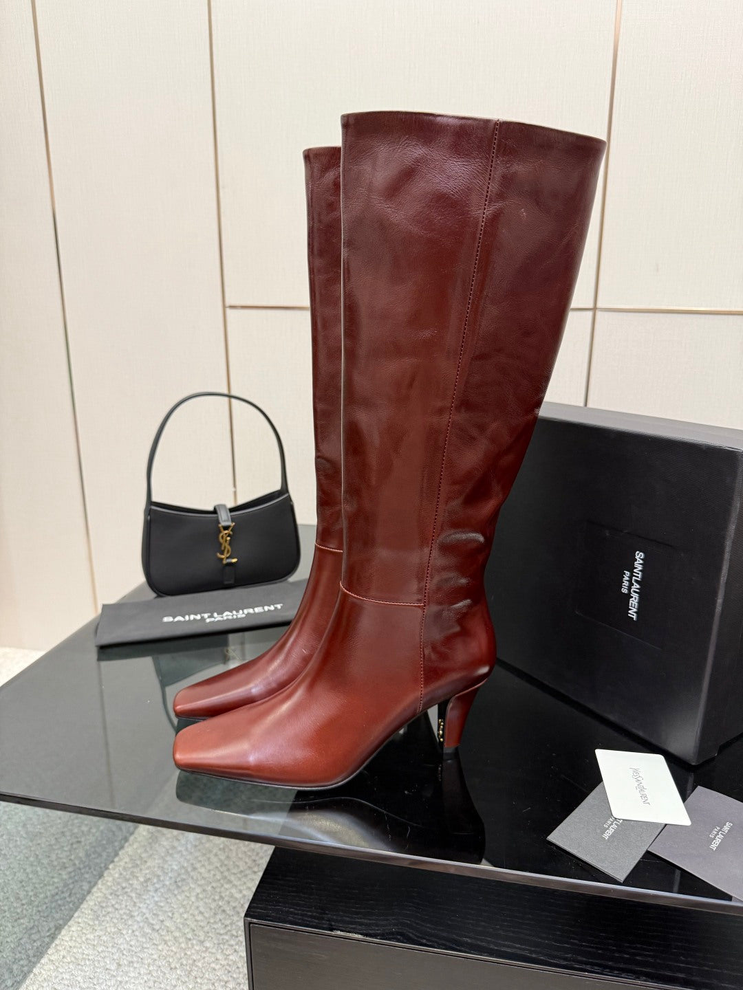 LEATHER KNEE-HIGH STILETTO BOOTS