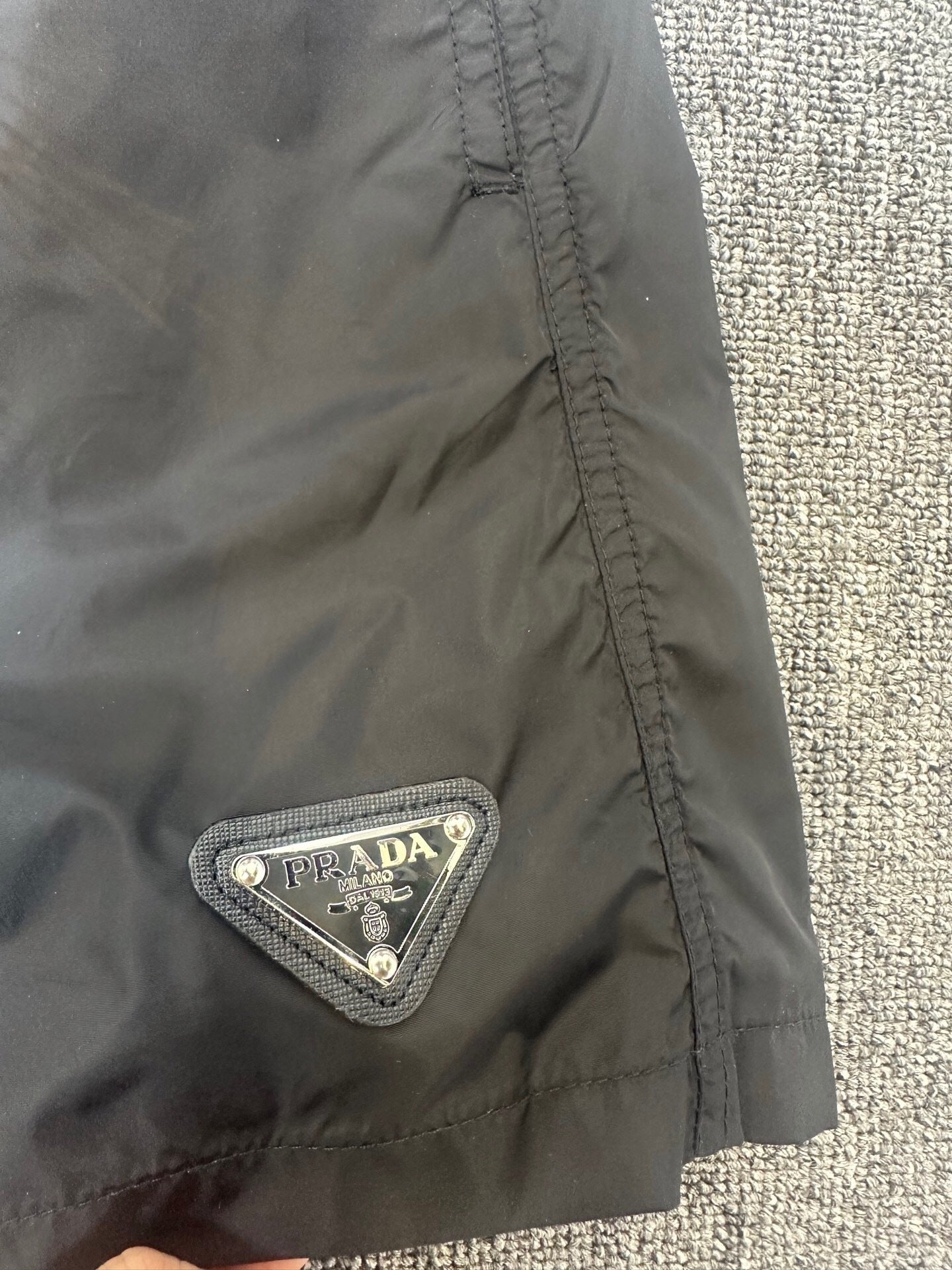 MINIMAL SWIM SHORTS – CLASSIC BLACK