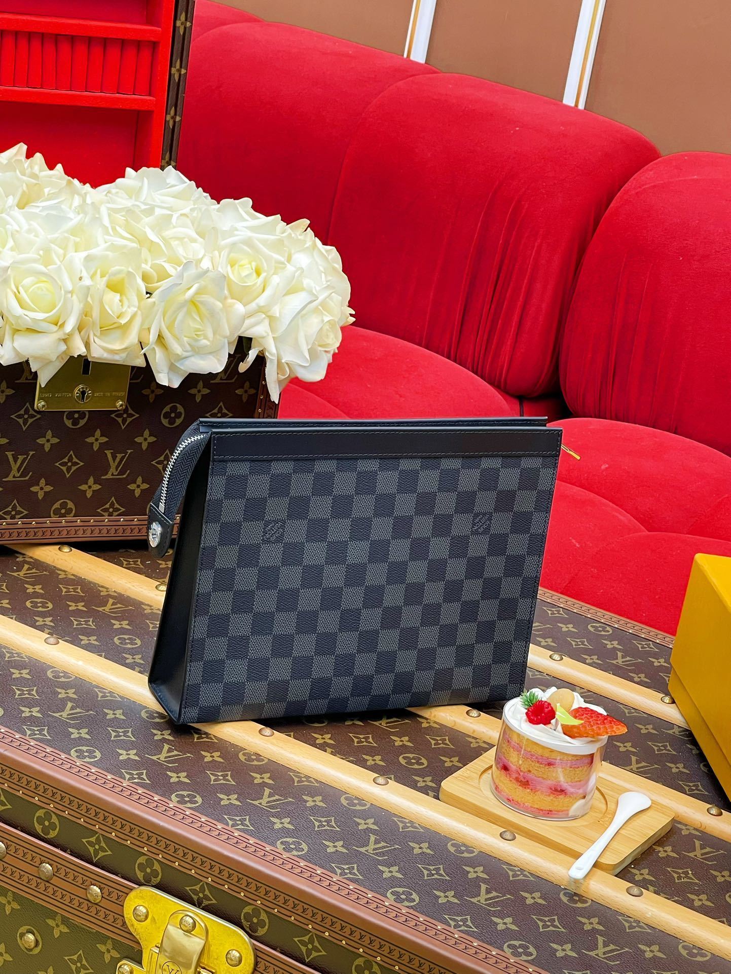 DAMIER CHECK ZIP POUCH CLUTCH