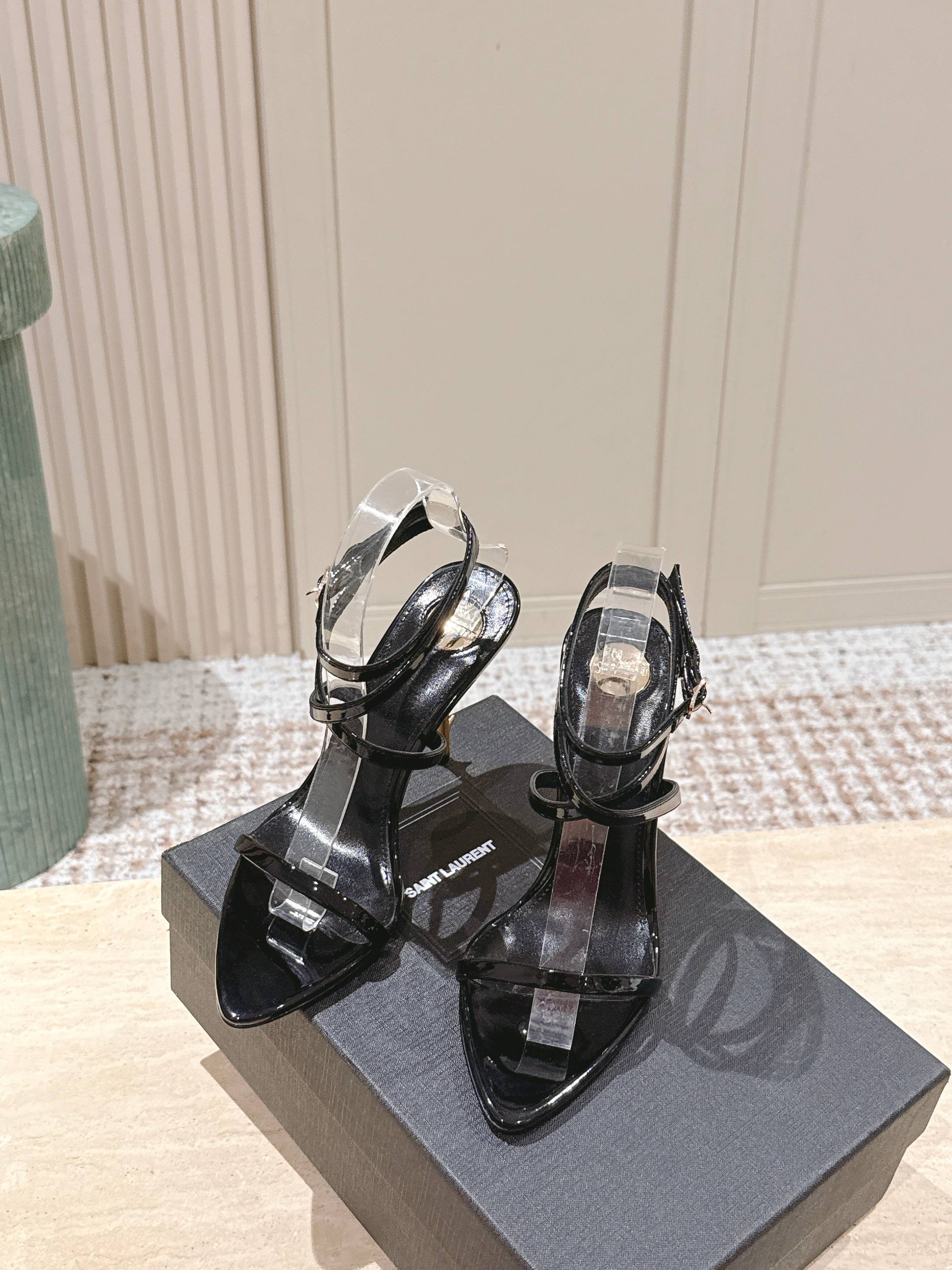 STRAPPY PATENT HEEL SANDALS