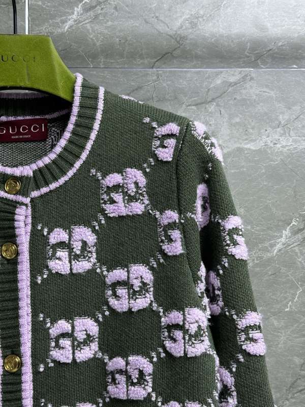 PATTERNED KNIT BUTTON CARDIGAN