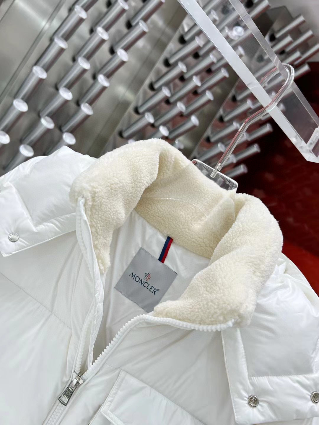 WHITE PADDED HOODED WINTER JACKET